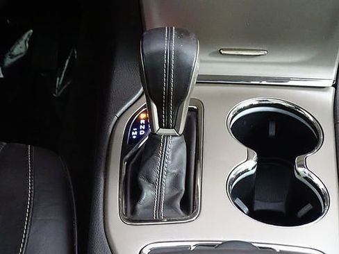 Used 2017 Jeep Grand Cherokee Summit w/ Platinum Series Group image 44