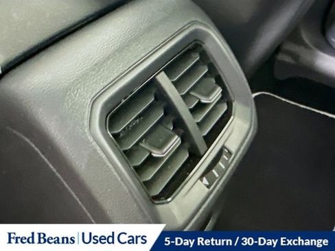 Used 2023 Volkswagen Taos SEL image 28