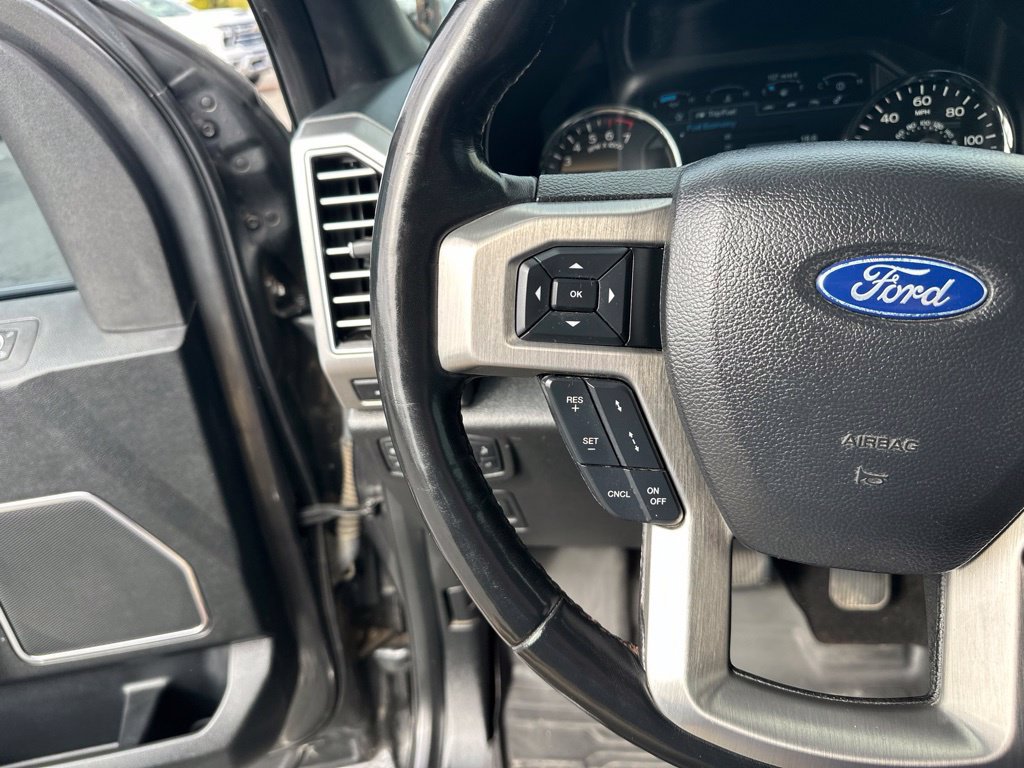 Used 2019 Ford F150 Platinum w/ Equipment Group 701A Luxury AWD/4WD image 18