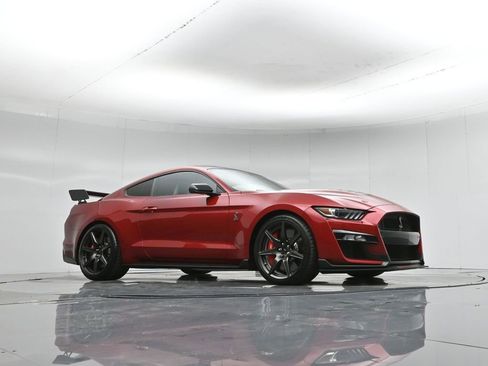 Used 2021 Ford Mustang Shelby GT500 w/ Carbon Fiber Track Pack image 2