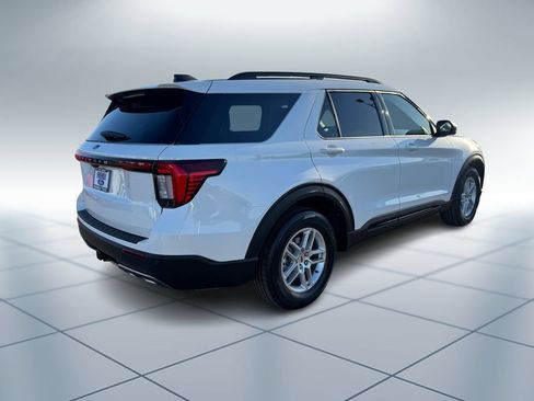 New 2026 Ford Explorer Active w/ Active Comfort Package image 4