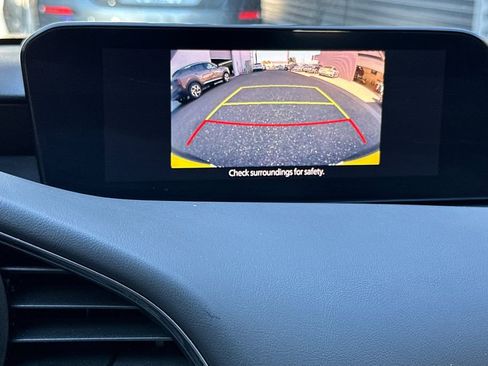 Used 2020 MAZDA MAZDA3 Hatchback w/ Premium Package image 18