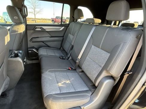 New 2025 GMC Acadia Elevation image 26