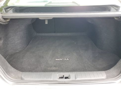 Used 2020 Nissan Sentra SV w/ Trunk Package FWD image 8