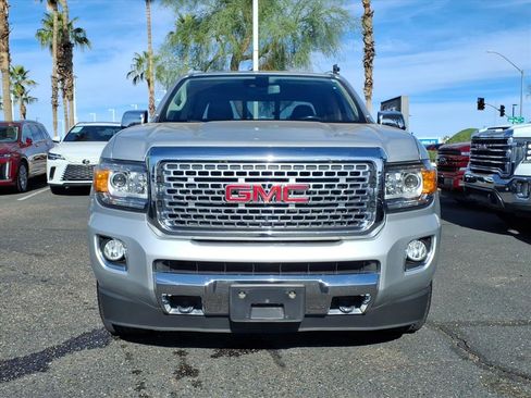 Used 2018 GMC Canyon Denali image 2