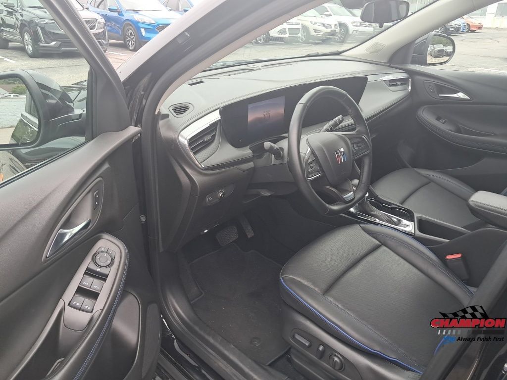 Used 2026 Buick Encore GX Sport Touring w/ Comfort Package FWD image 11