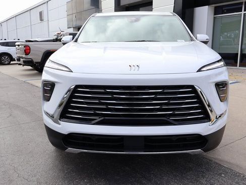 New 2026 Buick Enclave Preferred image 2