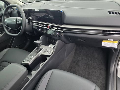 New 2026 Kia Sportage SX FWD image 12