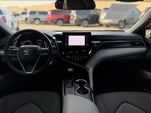 Used 2021 Toyota Camry LE image 18