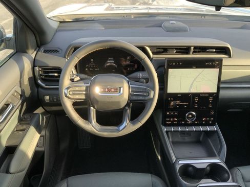 New 2026 GMC Terrain AT4 w/ LPO, Floor Liner Package AWD/4WD image 30
