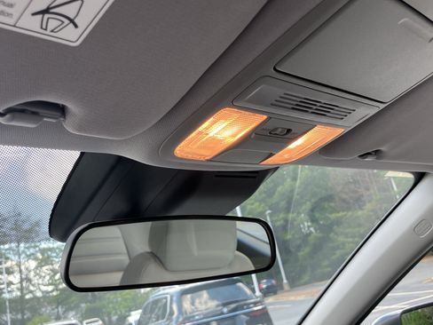 Used 2020 Honda CR-V LX image 29