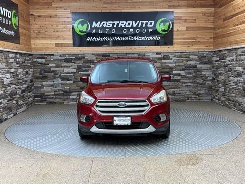 Used 2017 Ford Escape SE image 3