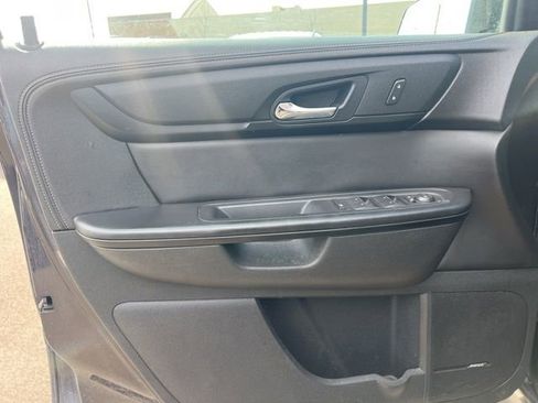 Used 2016 Chevrolet Traverse LT image 21