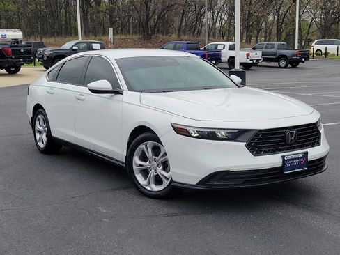 Used 2024 Honda Accord LX image 31