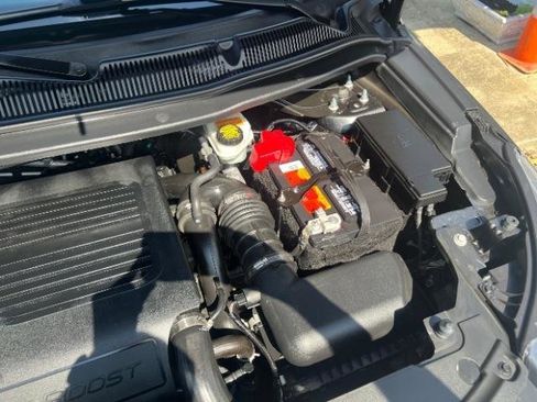 Used 2018 Ford Explorer Platinum image 14