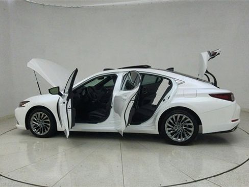 Used 2025 Lexus ES 350 Ultra Luxury image 73