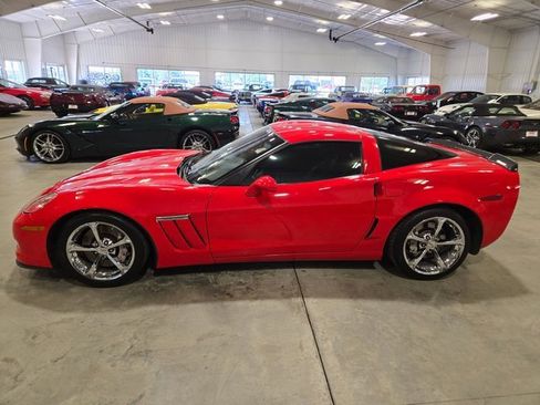 Used 2011 Chevrolet Corvette Grand Sport w/ Preferred Equipment Group image 2