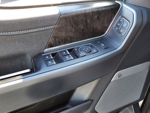 Used 2024 Ford F250 Lariat w/ Lariat Ultimate Package image 28