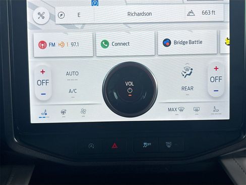 Used 2022 Ford Expedition Platinum image 16