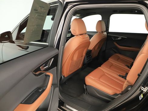 Used 2021 Audi Q7 3.0T Premium w/ Convenience Package image 27