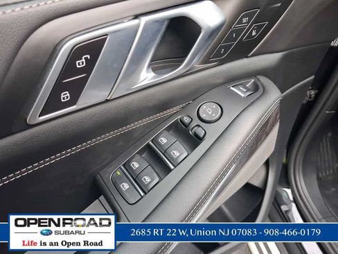 Used 2024 BMW X5 xDrive40i w/ Premium Package AWD/4WD image 26