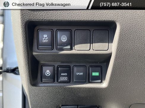 Used 2021 Nissan Rogue Sport SV image 17