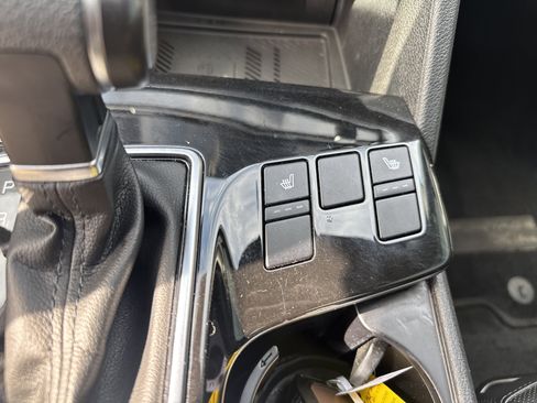 Used 2024 Kia Sportage X-Line w/ X-Line Premium Package image 28