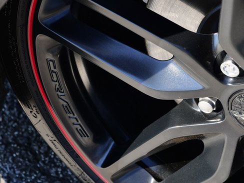 Used 2019 Chevrolet Corvette Stingray Convertible w/ 1LT image 43