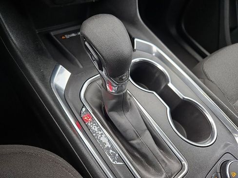 Used 2023 Chevrolet Traverse LT image 21