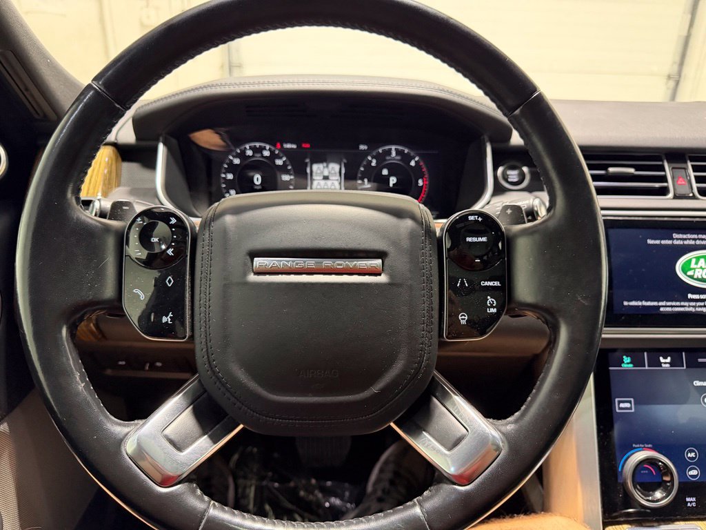 Used 2018 Land Rover Range Rover HSE AWD/4WD image 11
