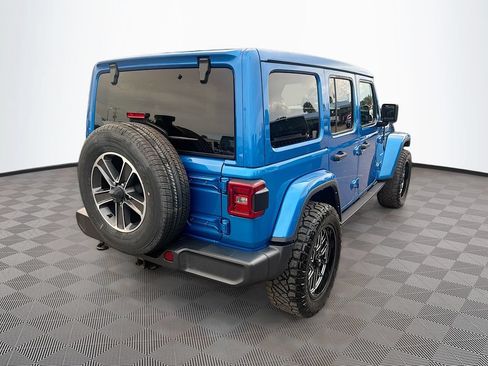 Used 2023 Jeep Wrangler Unlimited Sahara w/ LED Lighting Group AWD/4WD image 6