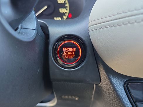 Certified 2024 Honda HR-V LX image 24