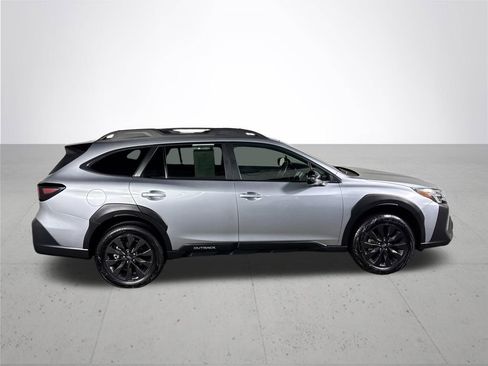 Certified 2025 Subaru Outback Onyx Edition AWD/4WD image 6