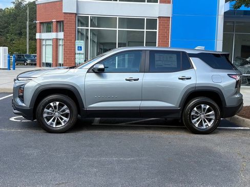 New 2026 Chevrolet Equinox LT FWD image 2