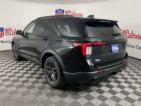 New 2026 Ford Explorer ST-Line image 5