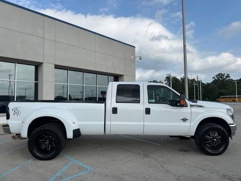Used 2016 Ford F350 XLT AWD/4WD image 2