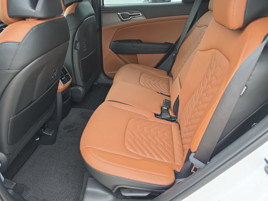 New 2026 Kia Sportage X-Line w/ X-Line Premium Package AWD/4WD image 17