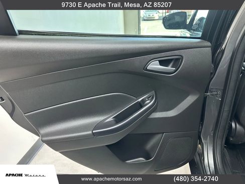 Used 2016 Ford Focus SE image 29