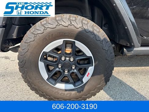 Used 2019 Jeep Wrangler Unlimited Rubicon w/ Dual Top Group AWD/4WD image 5