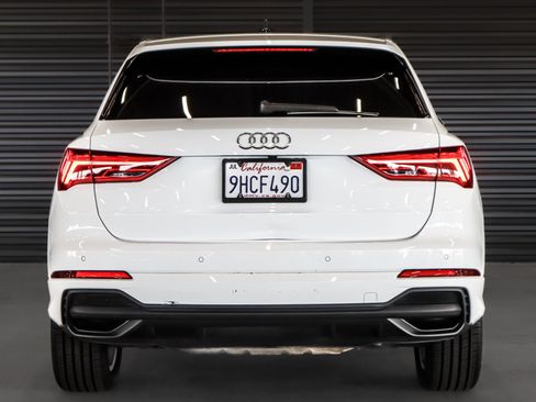 Used 2023 Audi Q3 2.0T Premium w/ Convenience Package AWD/4WD image 15