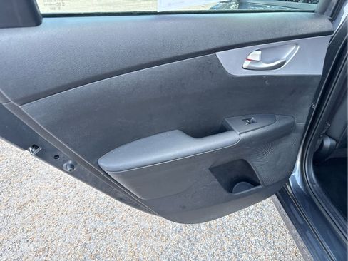 Used 2023 Kia Forte LXS image 22