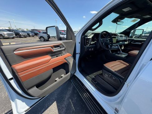 New 2026 GMC Sierra 2500 Denali Ultimate w/ Snow Plow Prep/Camper Package AWD/4WD image 17