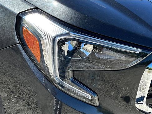 Used 2018 GMC Terrain SLE image 28