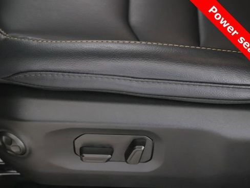 Used 2026 Jeep Wrangler Sahara image 18