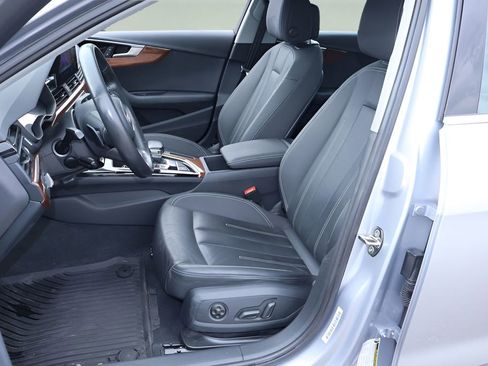 Used 2020 Audi A4 2.0T Premium w/ Convenience Package FWD image 11