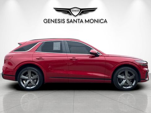 Used 2022 Genesis GV70 3.5T Sport w/ Sport Prestige Package AWD/4WD image 4