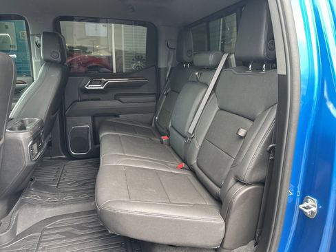 Used 2024 GMC Sierra 1500 Elevation w/ Elevation Premium Package AWD/4WD image 17