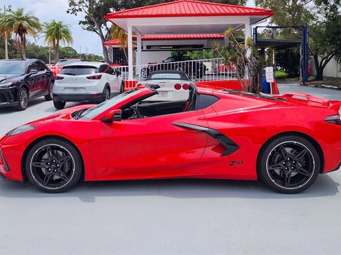Used 2023 Chevrolet Corvette Stingray Coupe w/ Z51 Performance Package RWD image 5