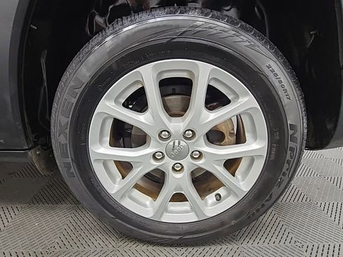 Used 2016 Jeep Cherokee Sport image 36