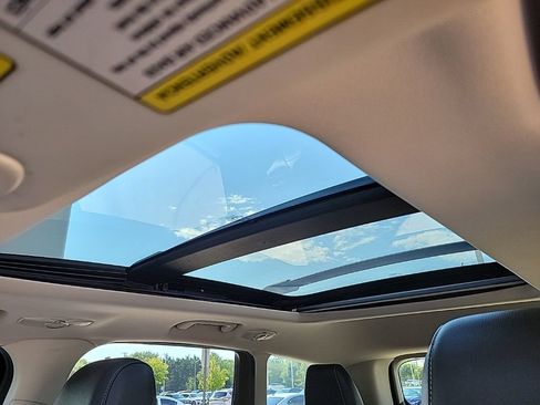 Used 2014 Ford Escape Titanium w/ Equipment Group 401A AWD/4WD image 30